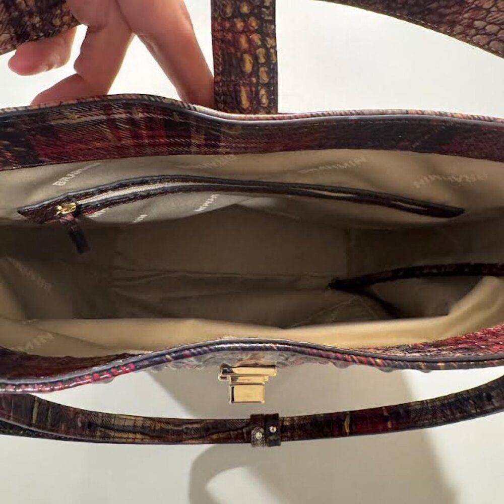 Brahmin Shira bucket bag in the Flannel Melbourne With Gold Accents - Picture 6 of 8